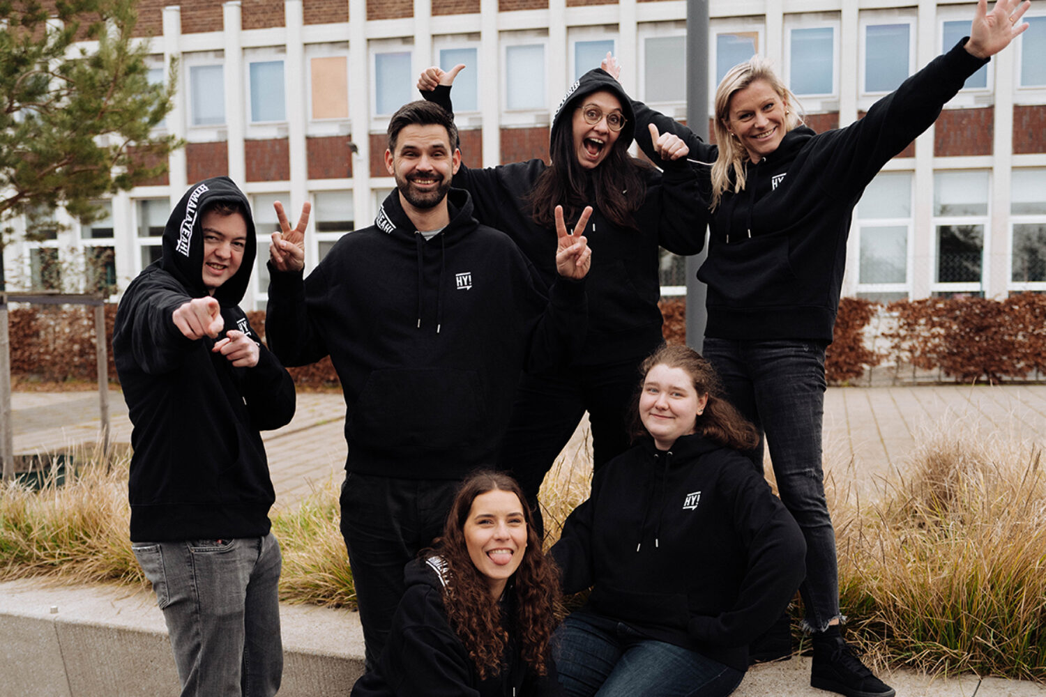 Teamfoto der Eventagentur Himalayeah! zum Geburtstag der Agentur